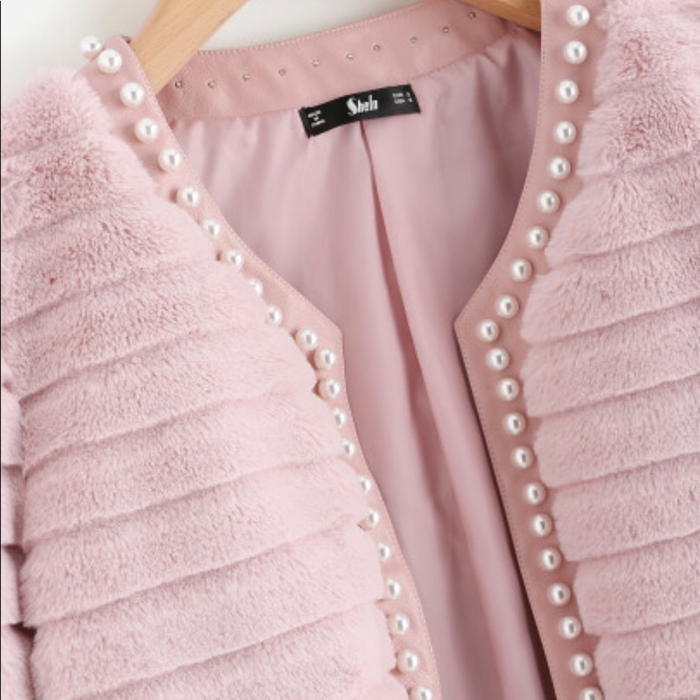 Pink fur jacket - Picture 3 of 3